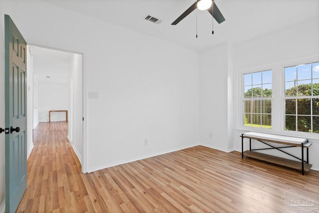 601 E Burgess Rd H-3, Pensacola, FL 32504
