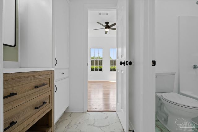 601 E Burgess Rd H-3, Pensacola, FL 32504