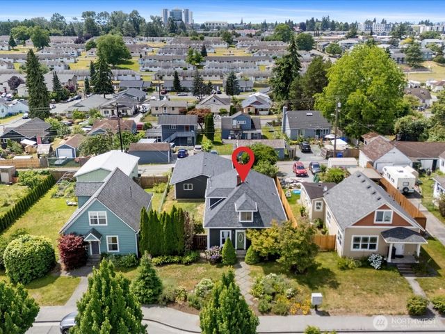 1218 E Marine View Drive, Everett, WA 98201