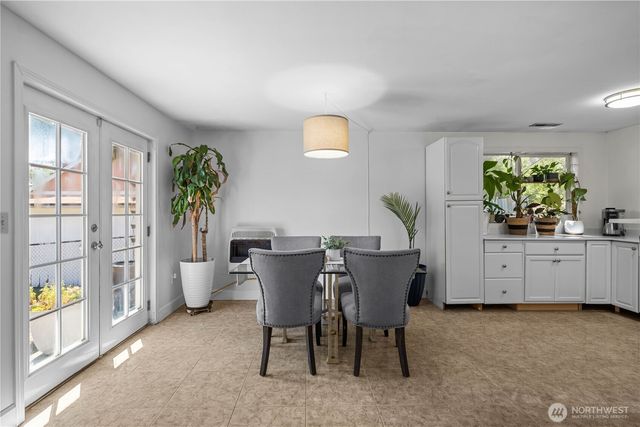 6237 S Cheyenne Street, Tacoma, WA 98409