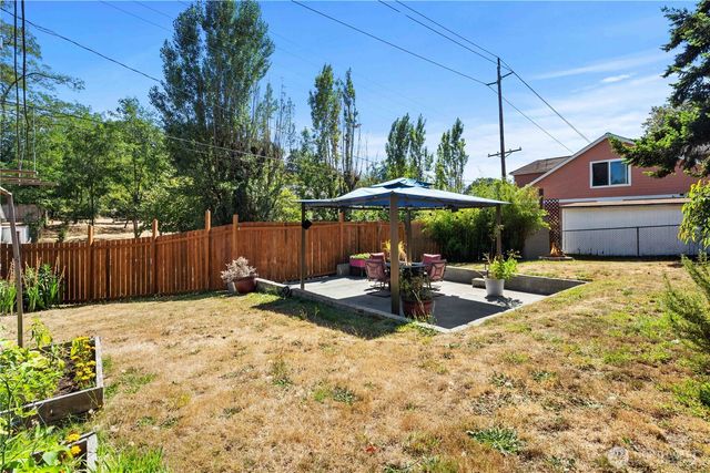 6237 S Cheyenne Street, Tacoma, WA 98409