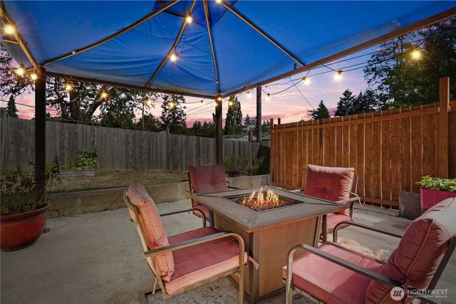 6237 S Cheyenne Street, Tacoma, WA 98409