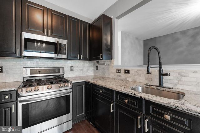 87 WINDINGBROOK RD, Bordentown, NJ 08505