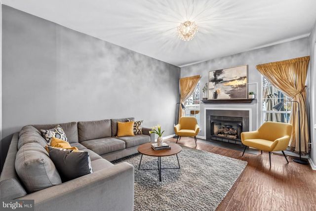 87 WINDINGBROOK RD, Bordentown, NJ 08505