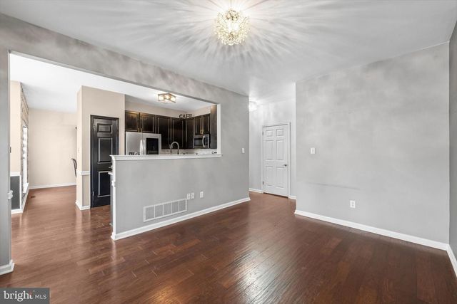 87 WINDINGBROOK RD, Bordentown, NJ 08505