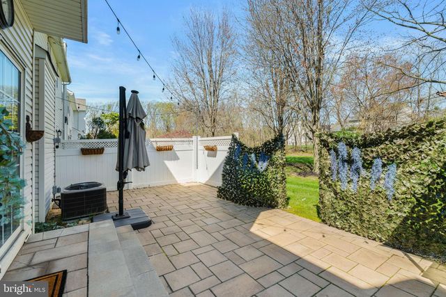 87 WINDINGBROOK RD, Bordentown, NJ 08505