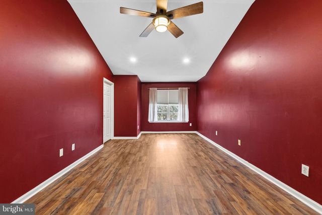 87 WINDINGBROOK RD, Bordentown, NJ 08505