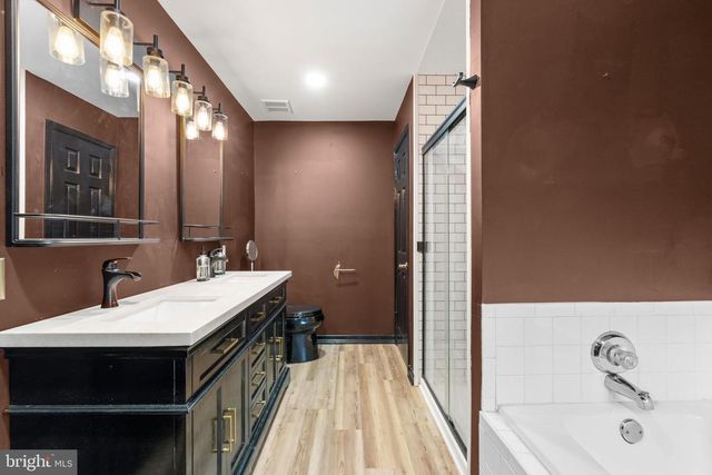 87 WINDINGBROOK RD, Bordentown, NJ 08505