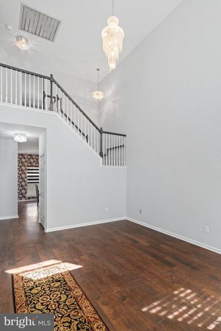 87 WINDINGBROOK RD, Bordentown, NJ 08505