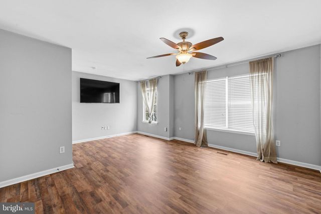 87 WINDINGBROOK RD, Bordentown, NJ 08505