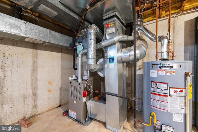 87 WINDINGBROOK RD, Bordentown, NJ 08505