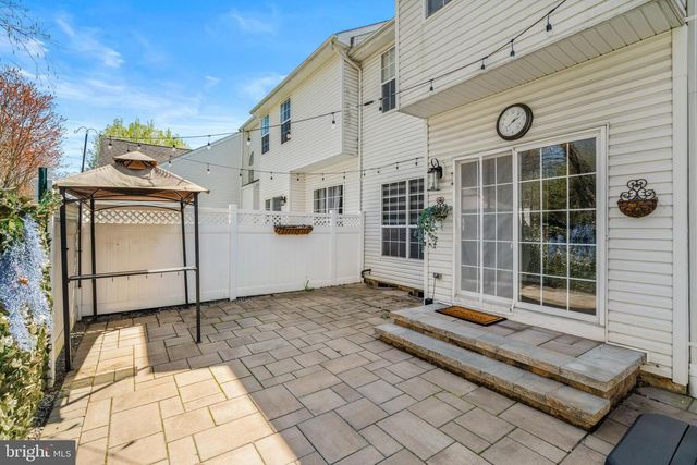 87 WINDINGBROOK RD, Bordentown, NJ 08505