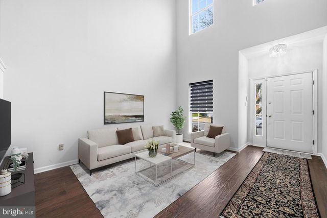 87 WINDINGBROOK RD, Bordentown, NJ 08505