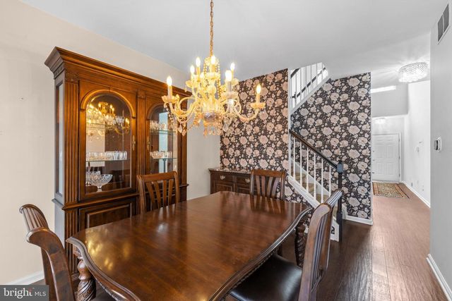 87 WINDINGBROOK RD, Bordentown, NJ 08505