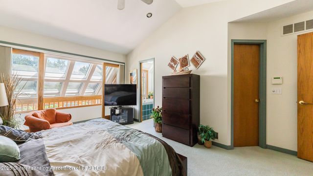 950 Harrington Lane, East Lansing, MI 48823