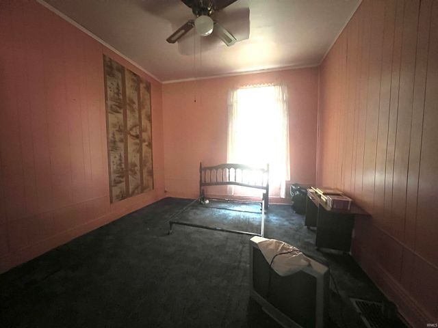 103 E Riverside Drive, Peru, IN 46970