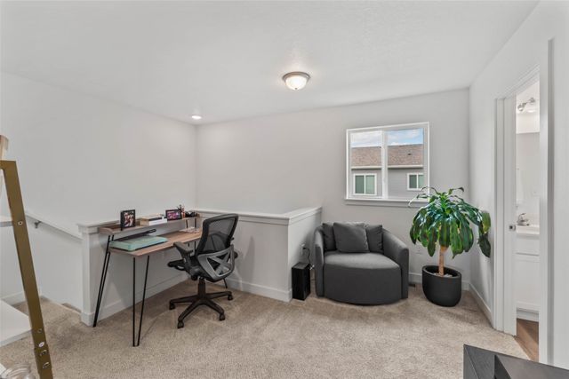 717 Greenwell Place, Norwalk, IA 50211