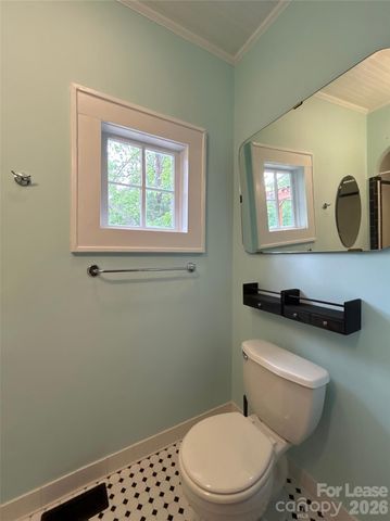 215 S Summit Avenue, Charlotte, NC 28208