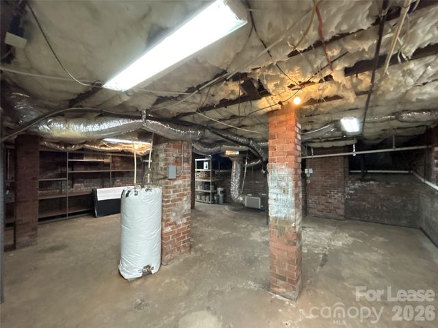215 S Summit Avenue, Charlotte, NC 28208