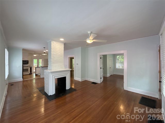 215 S Summit Avenue, Charlotte, NC 28208