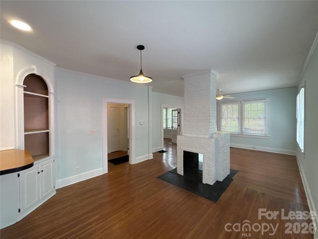 215 S Summit Avenue, Charlotte, NC 28208
