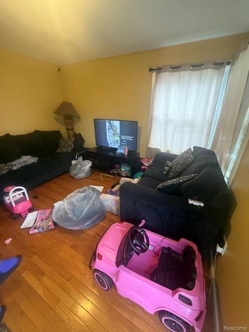 14621 Roselawn Street, Detroit, MI 48238