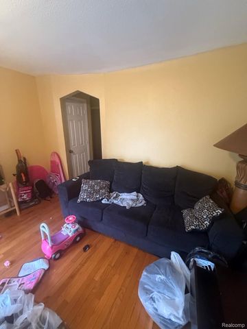 14621 Roselawn Street, Detroit, MI 48238