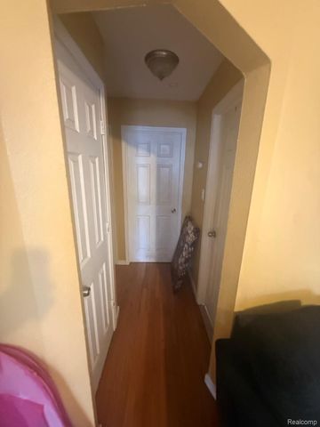 14621 Roselawn Street, Detroit, MI 48238