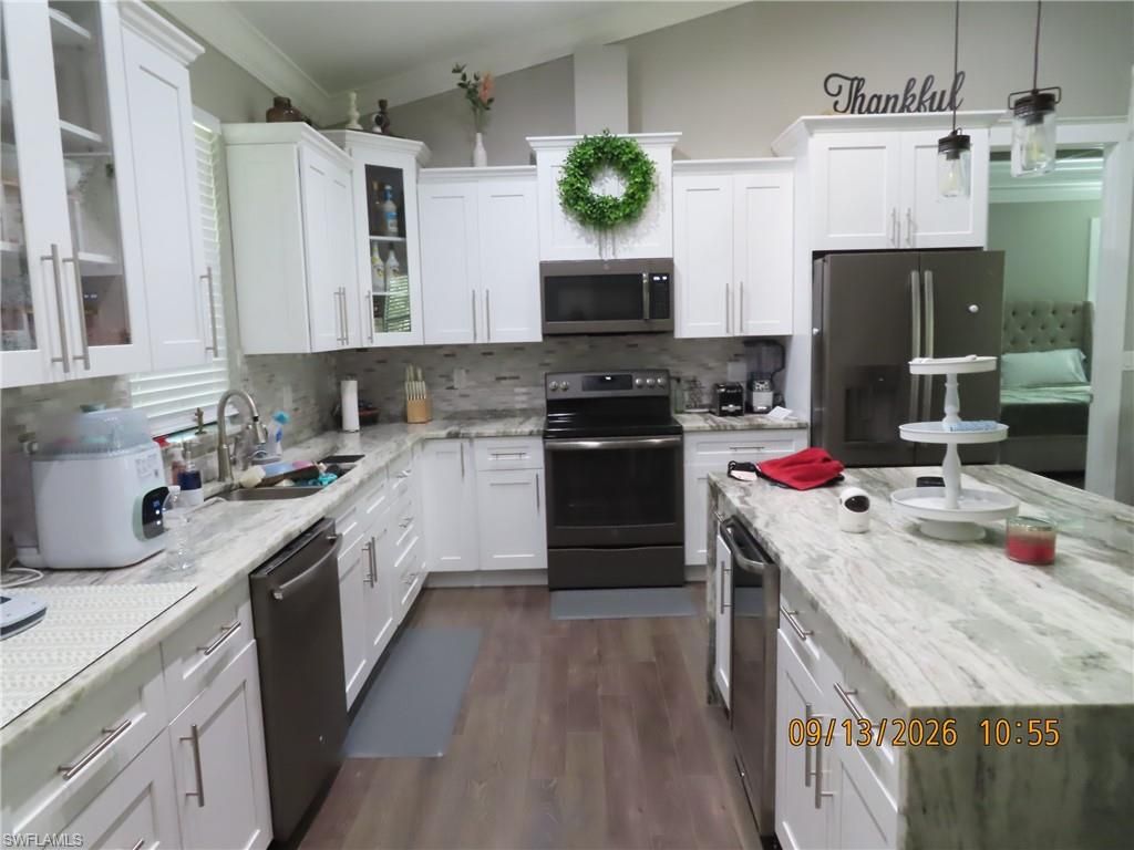 420 Broward AVE, LABELLE, FL 33935 — photo 3
