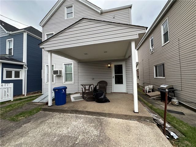 320 Raymond St, Swissvale, PA 15218