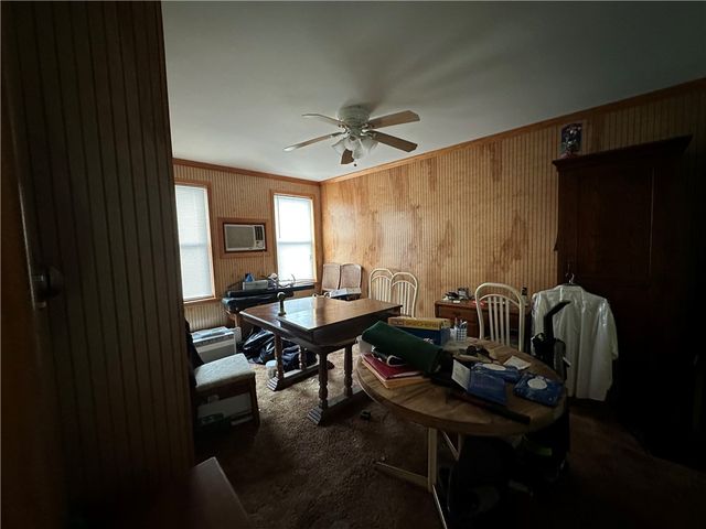 320 Raymond St, Swissvale, PA 15218