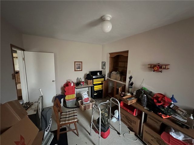 320 Raymond St, Swissvale, PA 15218