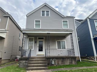 320 Raymond St, Swissvale, PA 15218