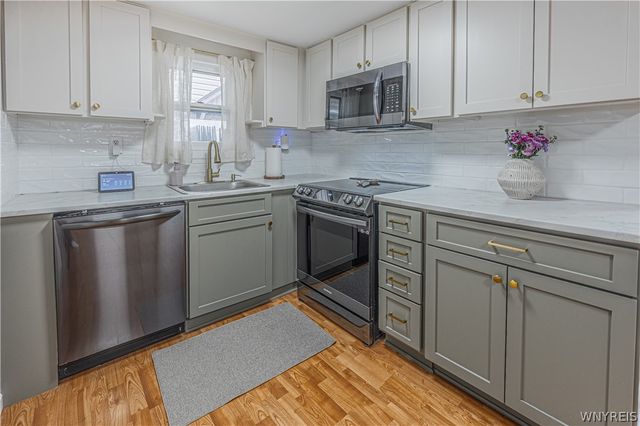 105 East Felton Street, North Tonawanda, NY 14120