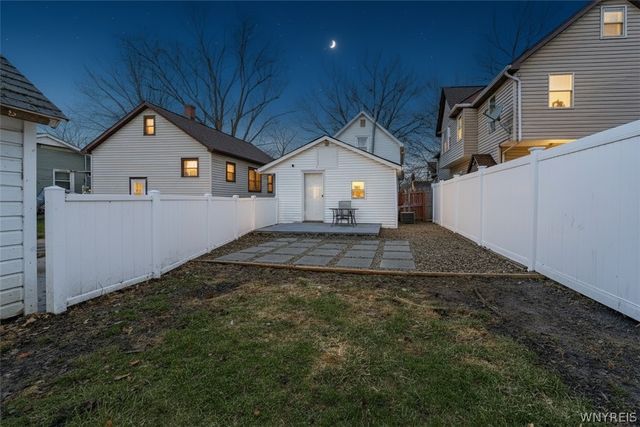 105 East Felton Street, North Tonawanda, NY 14120