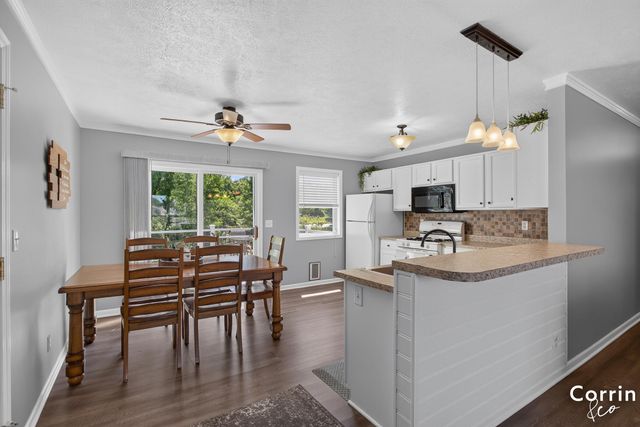 2146 E Maple Court, Zeeland Twp, MI 49464