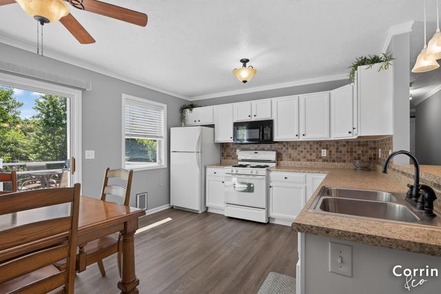 2146 E Maple Court, Zeeland Twp, MI 49464