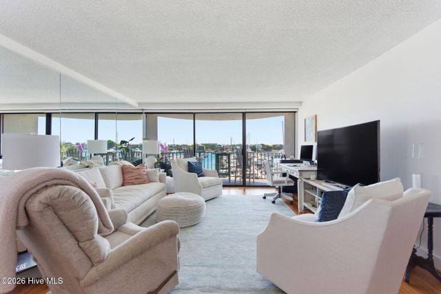 322 Causeway Drive Ste 302, Wrightsville Beach, NC 28480