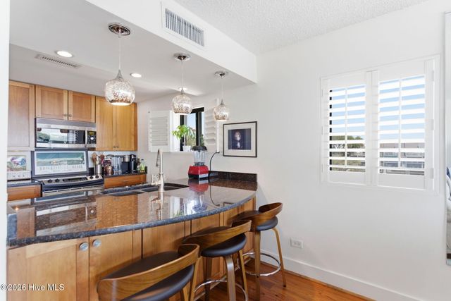 322 Causeway Drive Ste 302, Wrightsville Beach, NC 28480