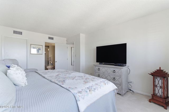 322 Causeway Drive Ste 302, Wrightsville Beach, NC 28480