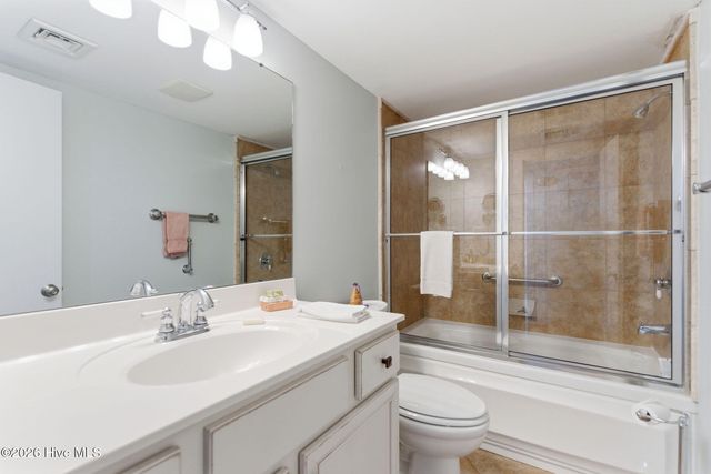 322 Causeway Drive Ste 302, Wrightsville Beach, NC 28480