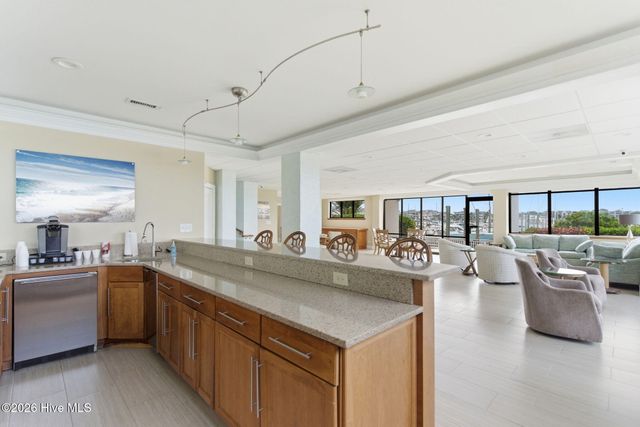 322 Causeway Drive Ste 302, Wrightsville Beach, NC 28480
