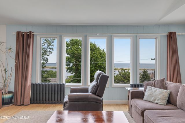 1 Light House Road, Highlands, NJ 07732