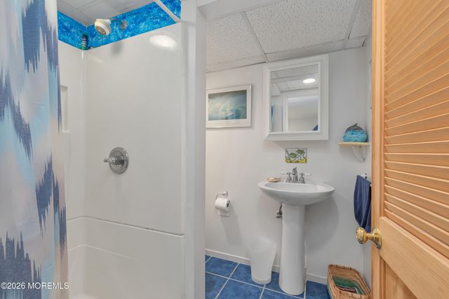 1 Light House Road, Highlands, NJ 07732
