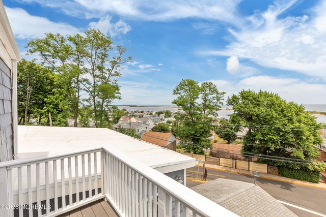 1 Light House Road, Highlands, NJ 07732