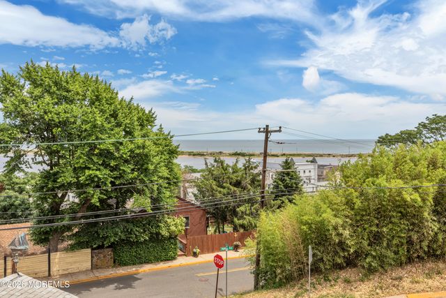 1 Light House Road, Highlands, NJ 07732