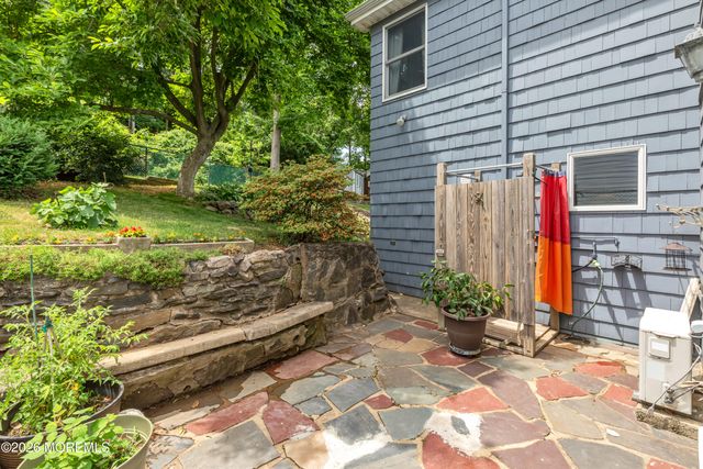 1 Light House Road, Highlands, NJ 07732