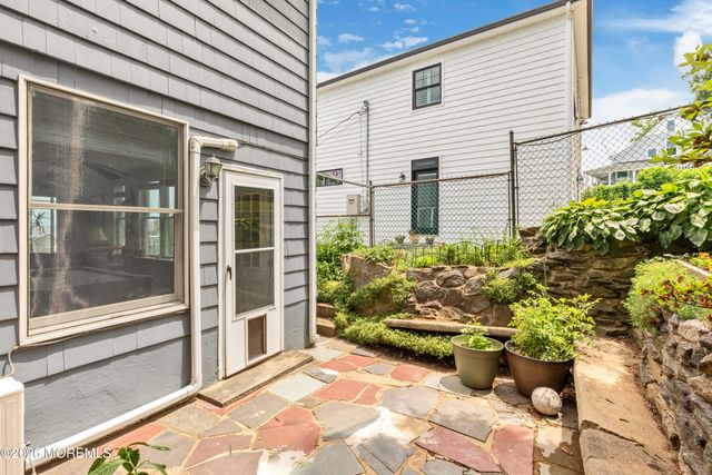 1 Light House Road, Highlands, NJ 07732
