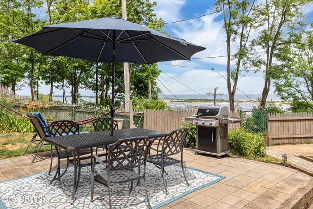 1 Light House Road, Highlands, NJ 07732