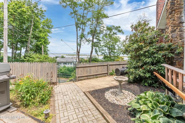 1 Light House Road, Highlands, NJ 07732